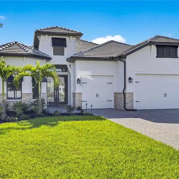 SMART, LUXURY LIVING WITH POOL AND OUTDOOR OASIS