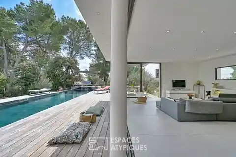 Elegant Contemporary Villa