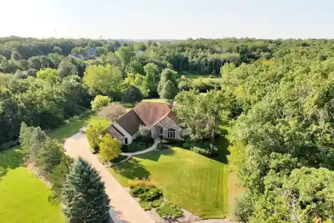 Secluded Executive Walk-Out Ranch