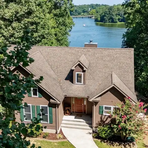 CHARMING RANCH-STYLE HOME IN SERENE LAKE ANNA