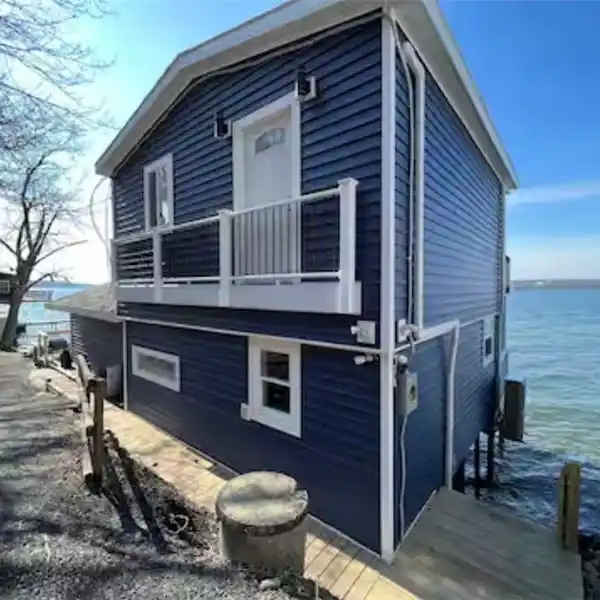 EXCEPTIONAL LAKEFRONT GETAWAY