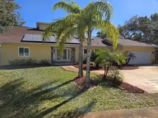 Beautiful Pool Home
