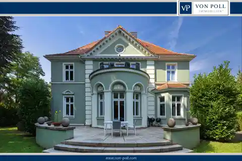 Elegant History in a Modern Guise - Unique Old Villa with Style