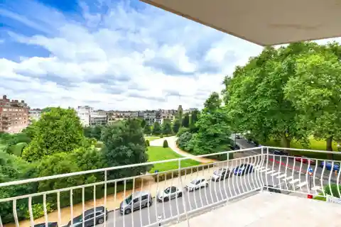 Exceptional Flat in a Classic Residence