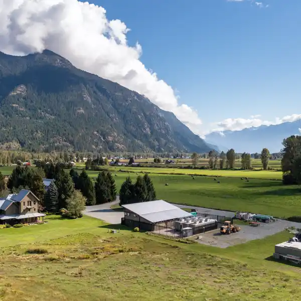 MAJESTIC MOUNTAIN VIEWS IN PEMBERTON