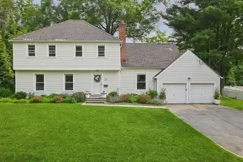 Beautifully Maintained Colonial in Heart of Rye