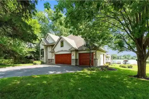 Executive Sweeney Lake Home