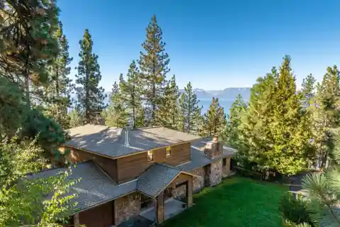 Unique Privacy in Uppaway Estates