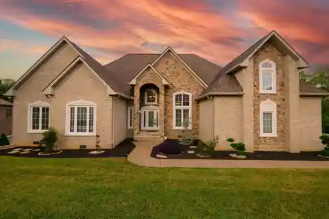 Beautiful Custom Home in a Gated Community