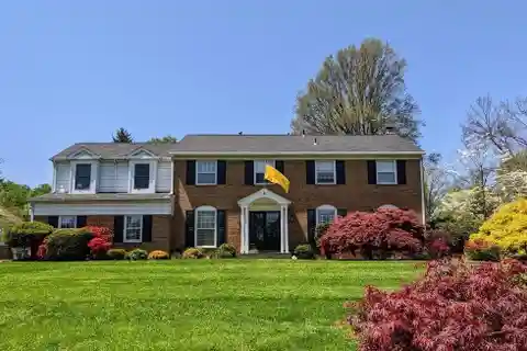 Exceptional Residence in Sought-After Greenway Heights