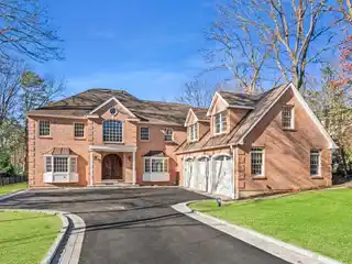 Remodeled Post-modern Colonial Home in Smithtown Pines