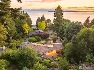 One-Of-A-Kind Mid-Century Remodel with Spectacular Views