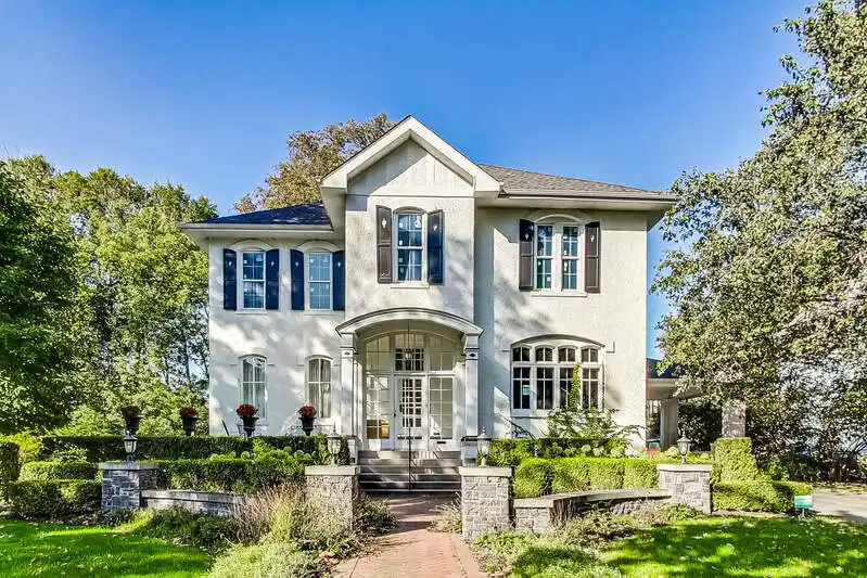 Colonial Revival Meets Modern Luxury
