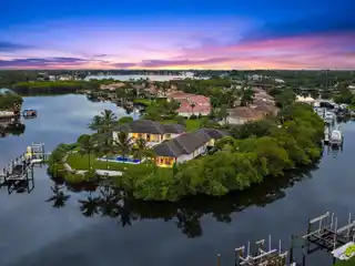 Signature Estate  in the Islands of Jupiter