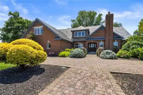 Exquisite Waterfront Luxury Estate