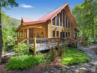 Special Home in Hobble Creek