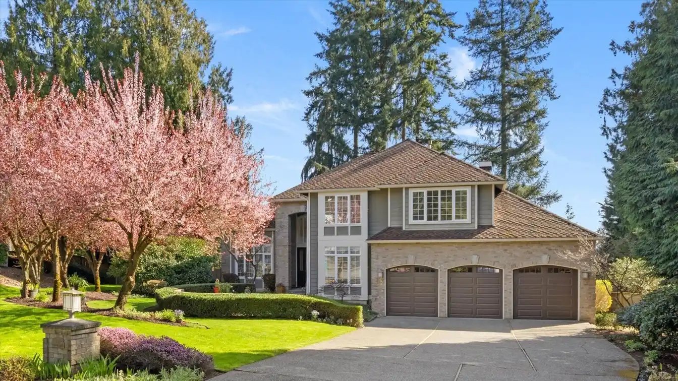 Cascade Park Home in Prime Location