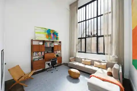 One Bedroom Duplex in the Famed Hotel Des Artistes