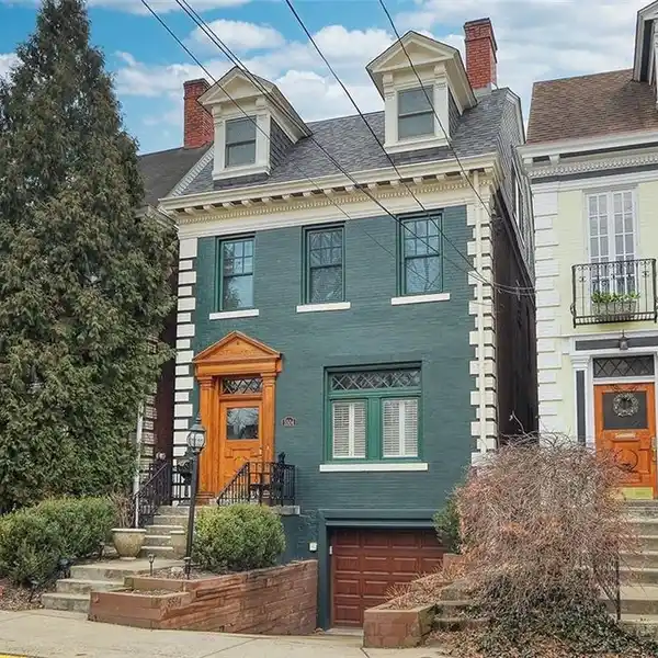 SHADYSIDE STATELY BRICK VICTORIAN