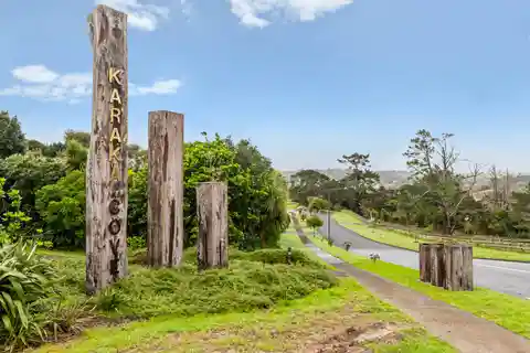 Secluded Weiti River Retreat with Private Jetty