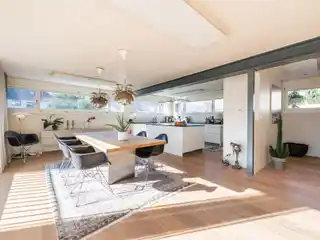 Stylish Elegance in a Privileged Location