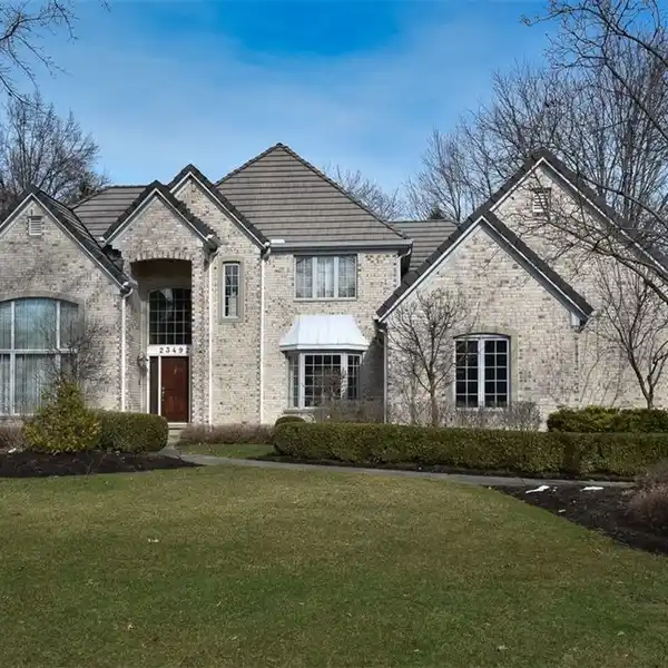 BRICK COLONIAL IN DESIRABLE QUAIL HOLLOW
