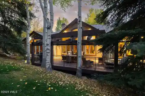 Captivating Residence in a Lush Setting