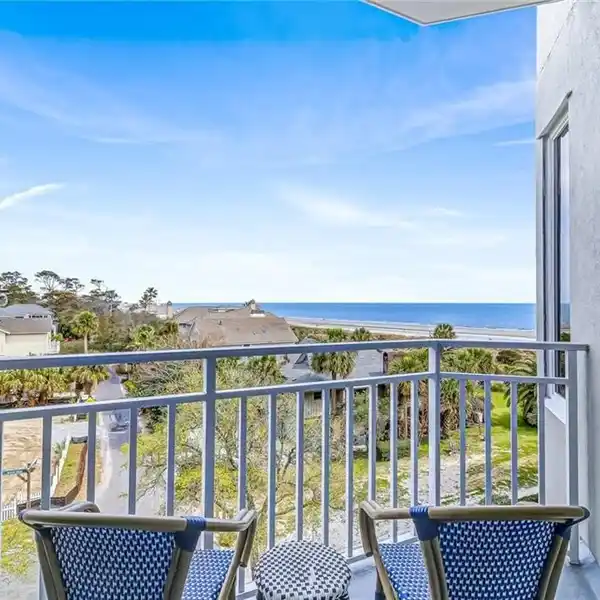 STUNNING OCEAN VIEW HILTON HEAD CONDO