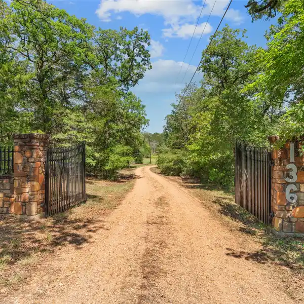 SECLUDED 23.45-ACRE RETREAT