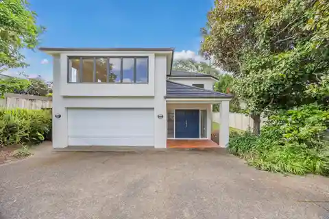 Elegant Family Home with Light-Filled Living Spaces