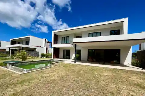 Turnkey Villa in Akasha Resort
