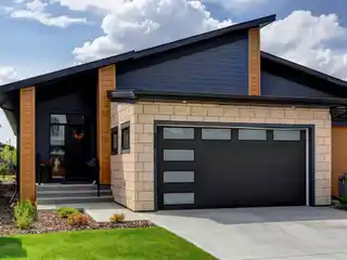 Energy-efficient Home with Tranquil Views