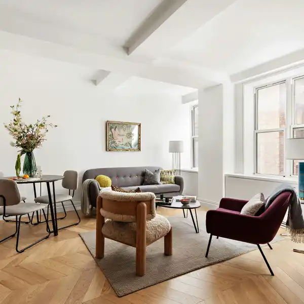 EXTRAORDINARY ONE BEDROOM RESIDENCE