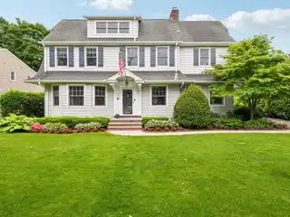 Immaculate and Inviting Colonial