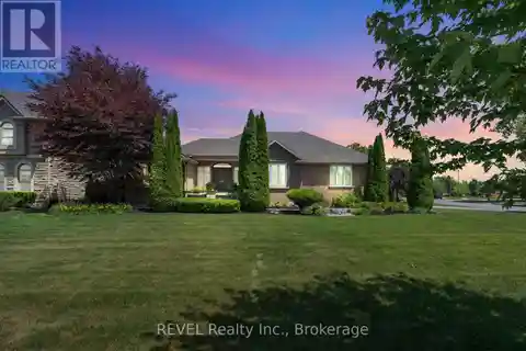 Fully Renovated Custom Built Bungalow