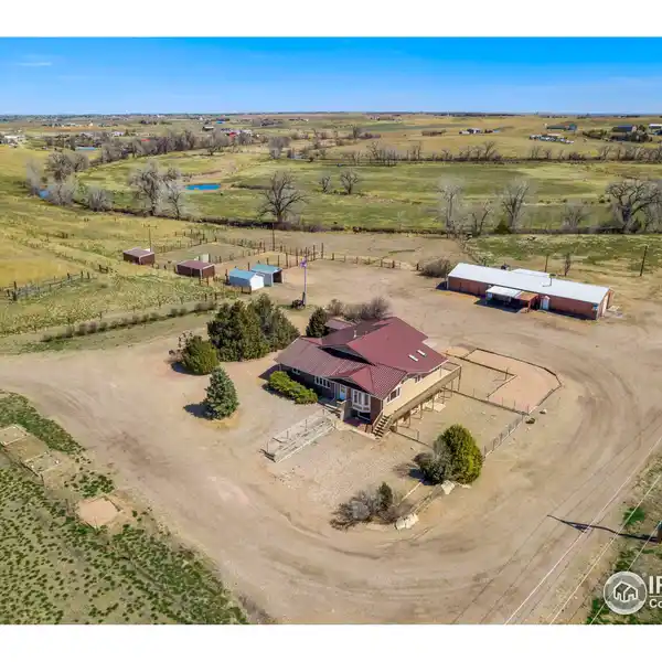 BEAUTIFUL RANCH HOME ON 35 ACRES