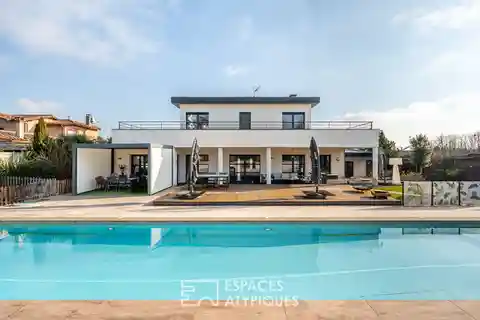 High-End Architect-Designed Home