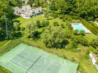 Luxurious Estate with Guest House & Pool