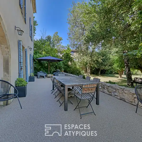 ELEGANCE AND REFINEMENT IN A DYNAMIC VILLAGE