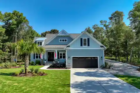 Luxury Meets Leisure in Amenity-Rich Oyster Harbour