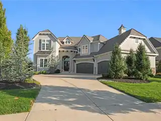 Waterfront Sanctuary in Mills Farm