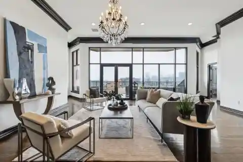 Updated Residence in the Plaza at Turtle Creek