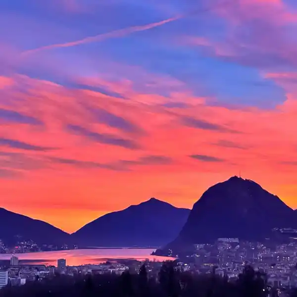 PRIVATE GARDEN RESIDENCE WITH EASY LUGANO ACCESS