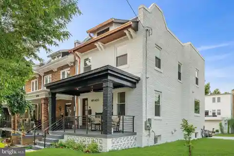 Beautifully Reimagined Classic in Petworth