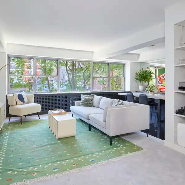 CORNER HOME WITH ENCHANTING VIEWS