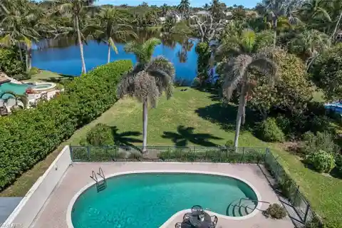 Lovely Lakefront Property