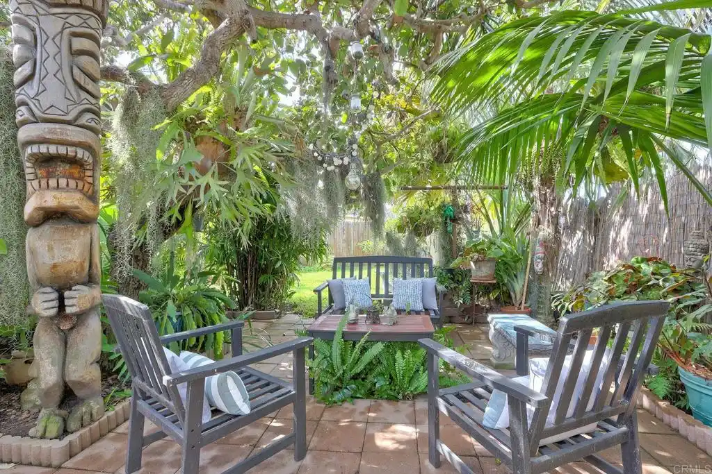 Unique and Flexible Home in a Convenient Location