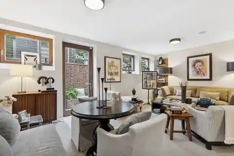 Impeccably Appointed Downtown Duplex