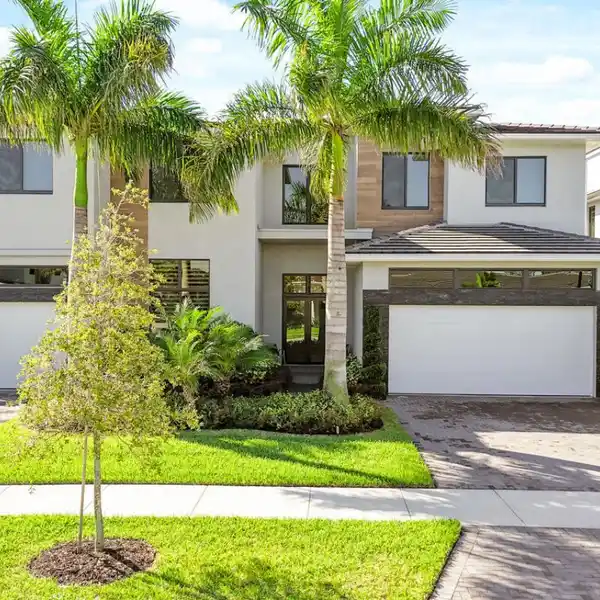 LUXURY AND DESIGN MEET IN PERFECT HARMONY