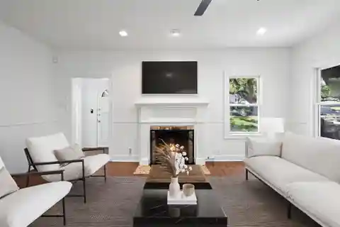 Charming 1938 Home in Travis Heights